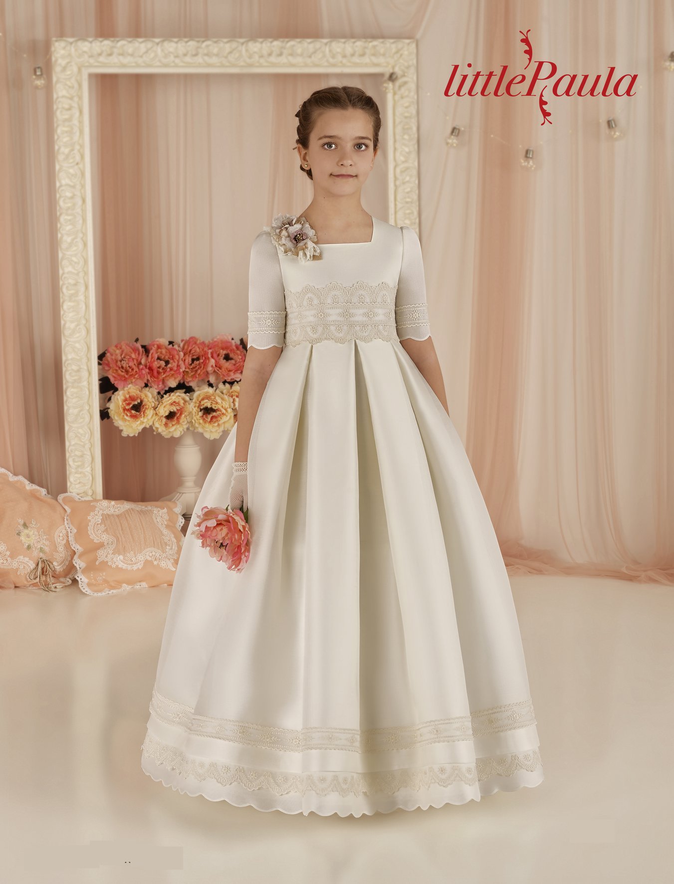 LP52 - Vestidos de novia, trajes de novio comuniones | Lulunovias.es
