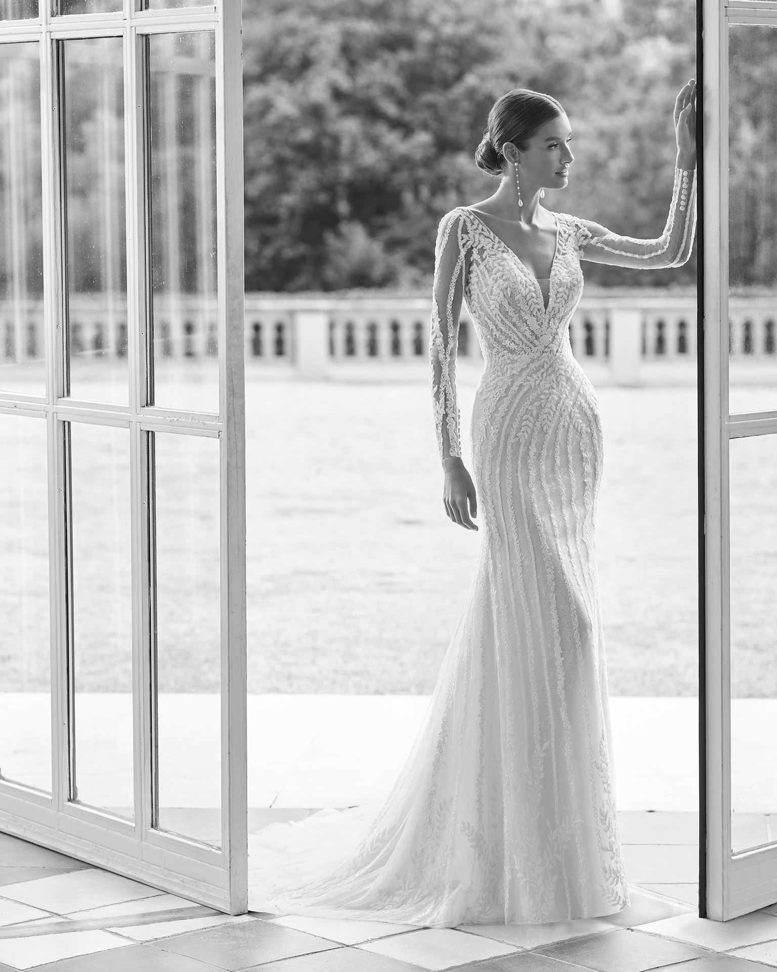 ZAFRA Vestidos de novia, trajes de novio y comuniones